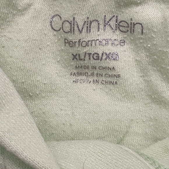 Calvin Klein Performance Women’s Crop sleeveless hoodie - Picture 8 of 10